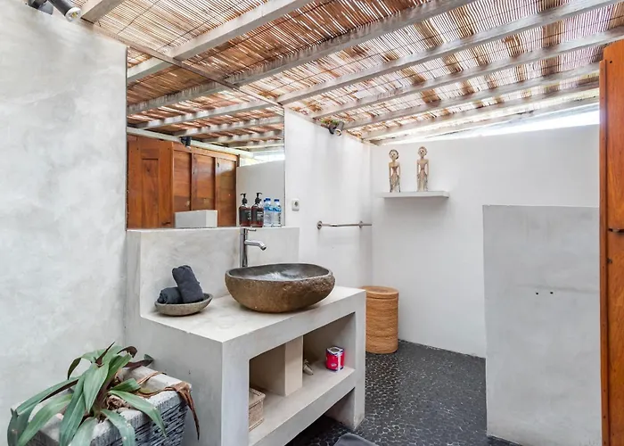 Sukacita - Family Friendly 4br Eat Street 900m Walk To Villa Seminyak (Bali)