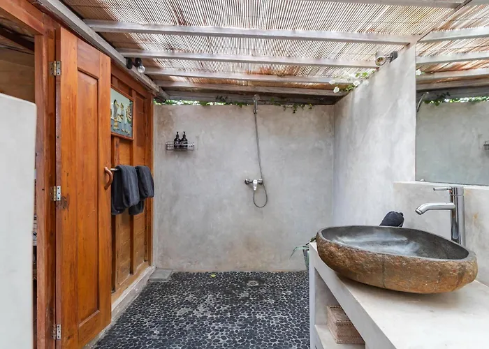 Sukacita - Family Friendly 4br Eat Street 900m Walk To Seminyak (Bali)