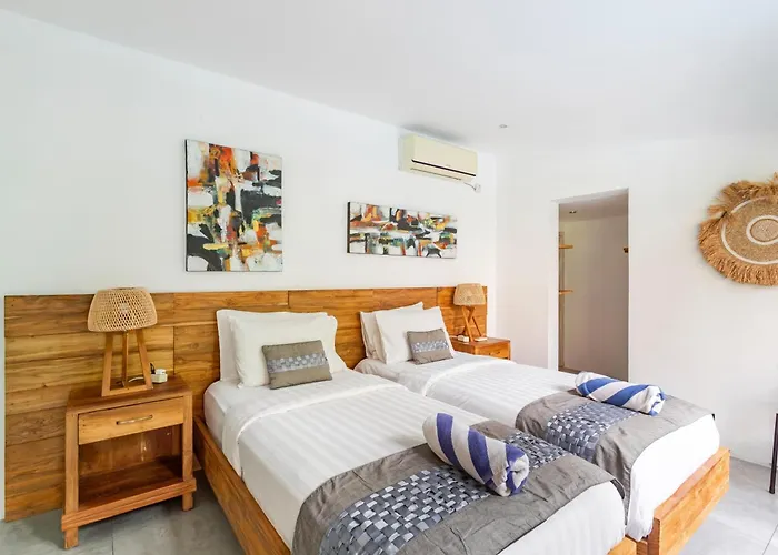 Sukacita - Family Friendly 4br Eat Street 900m Walk To Villa