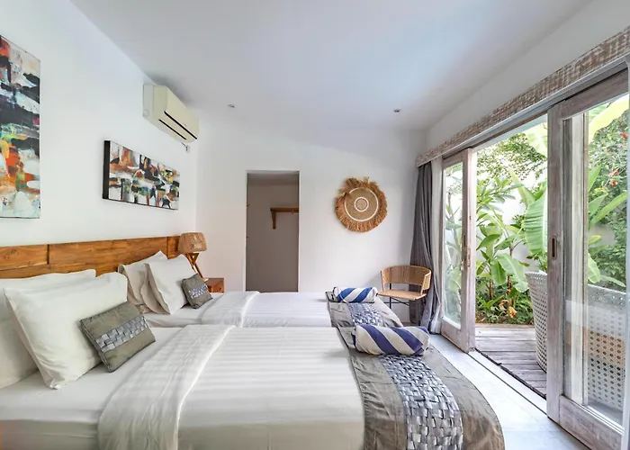 Villa Sukacita - Family Friendly 4br Eat Street 900m Walk To Seminyak (Bali)