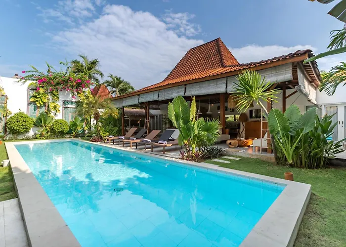 Sukacita - Family Friendly 4br Eat Street 900m Walk To * Seminyak (Bali)