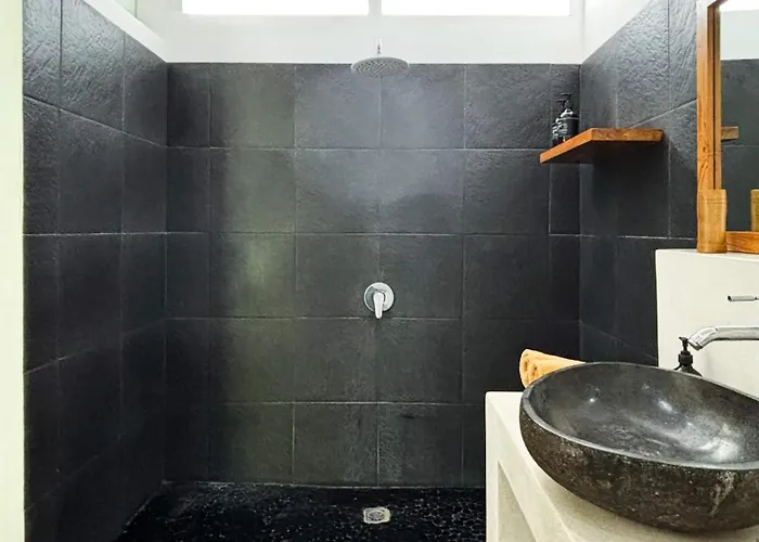 Sukacita - Family Friendly 4br Eat Street 900m Walk To *