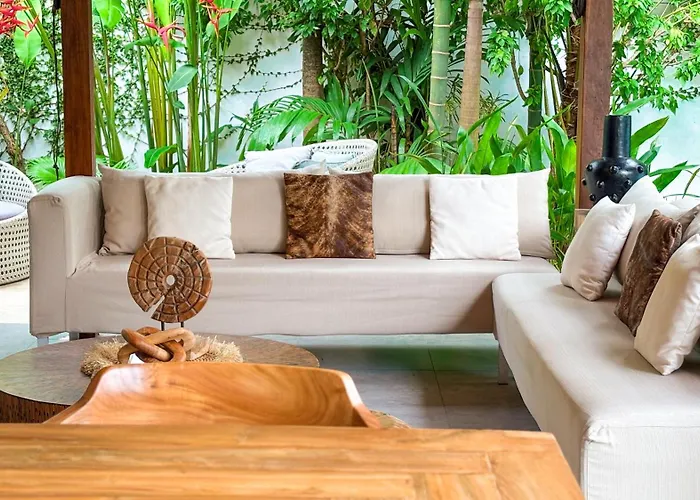 Sukacita - Family Friendly 4br Eat Street 900m Walk To Seminyak (Bali)