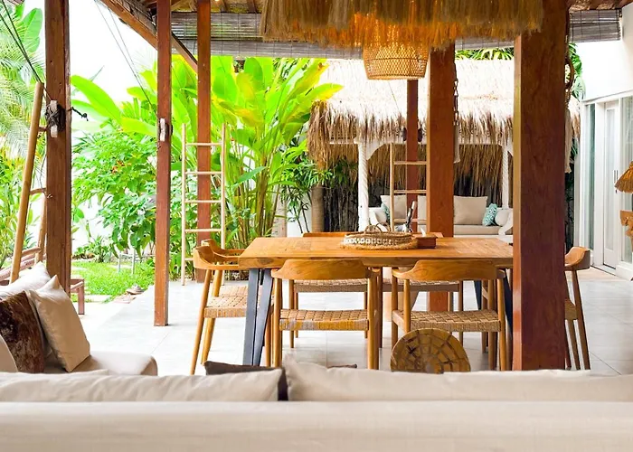 Sukacita - Family Friendly 4br Eat Street 900m Walk To Villa