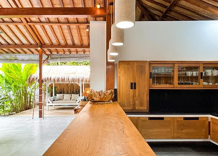 Sukacita - Family Friendly 4br Eat Street 900m Walk To Villa
